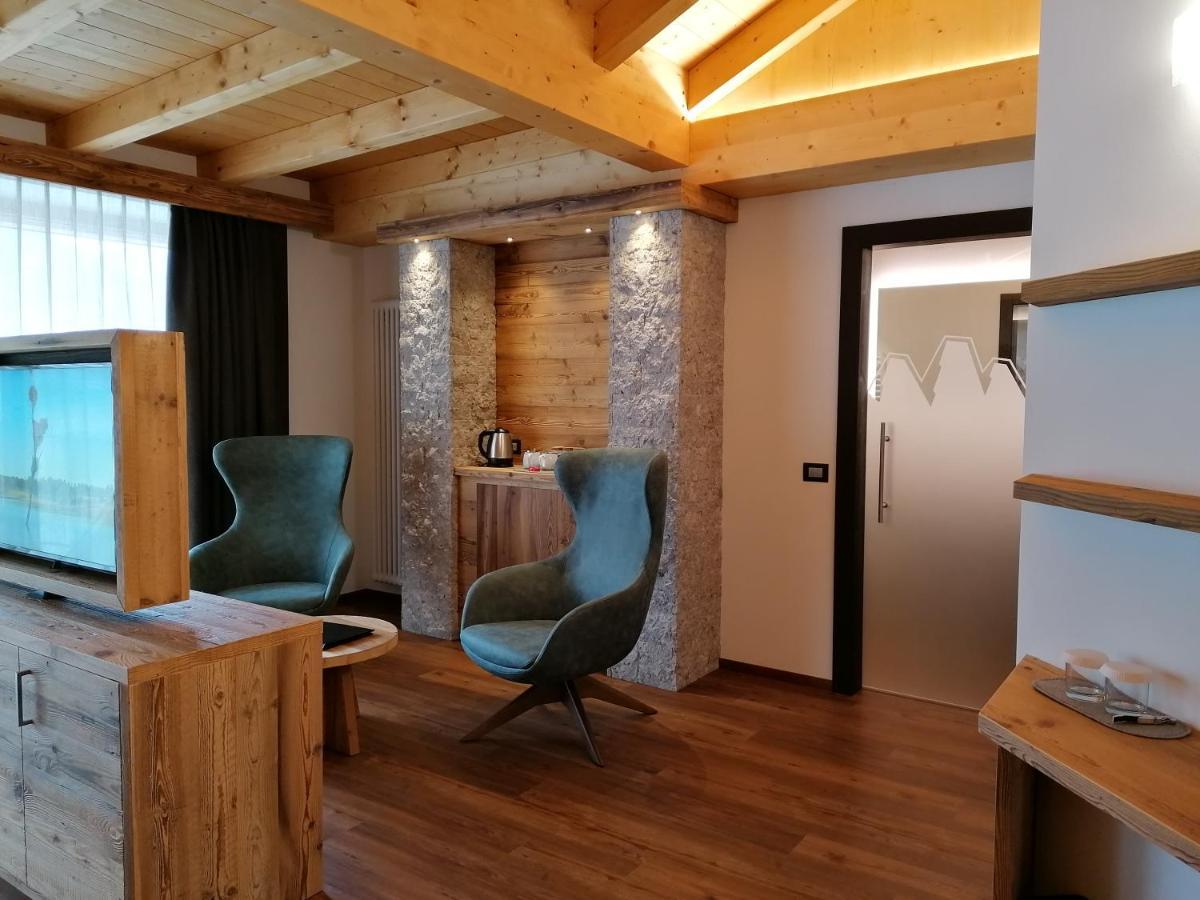 Dolomites B&B - Suites, Apartments And Spa Tesero Bagian luar foto