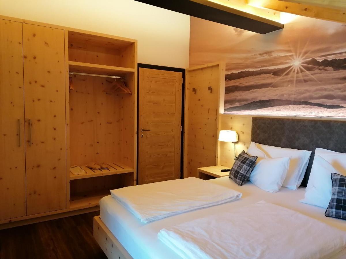 Dolomites B&B - Suites, Apartments And Spa Tesero Bagian luar foto