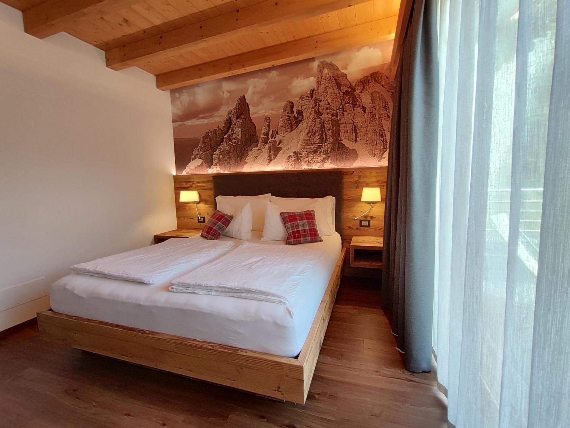 Dolomites B&B - Suites, Apartments And Spa Tesero Bagian luar foto