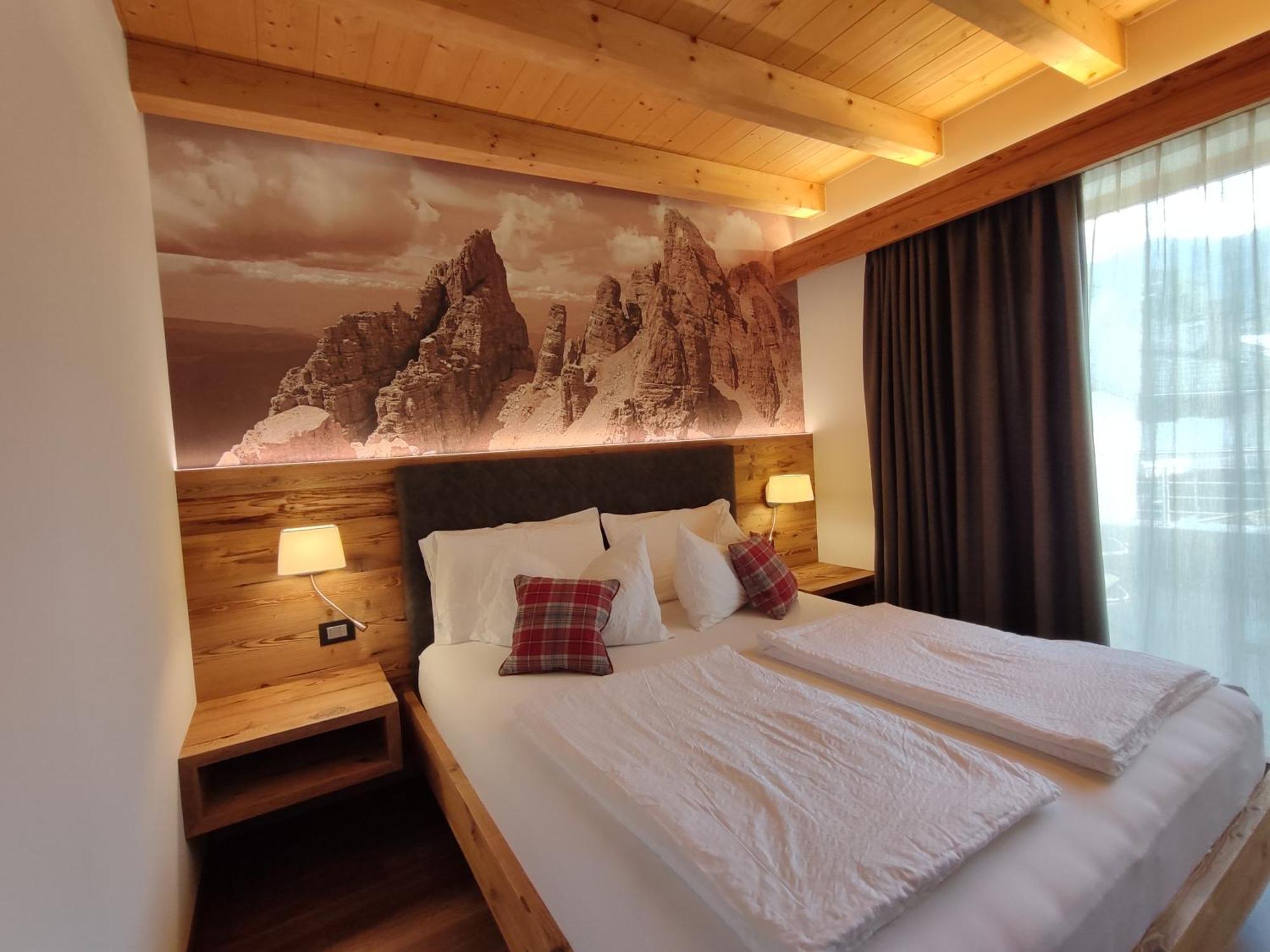 Dolomites B&B - Suites, Apartments And Spa Tesero Bagian luar foto