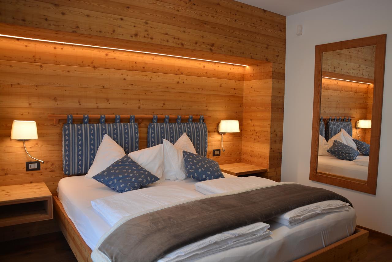 Dolomites B&B - Suites, Apartments And Spa Tesero Bagian luar foto