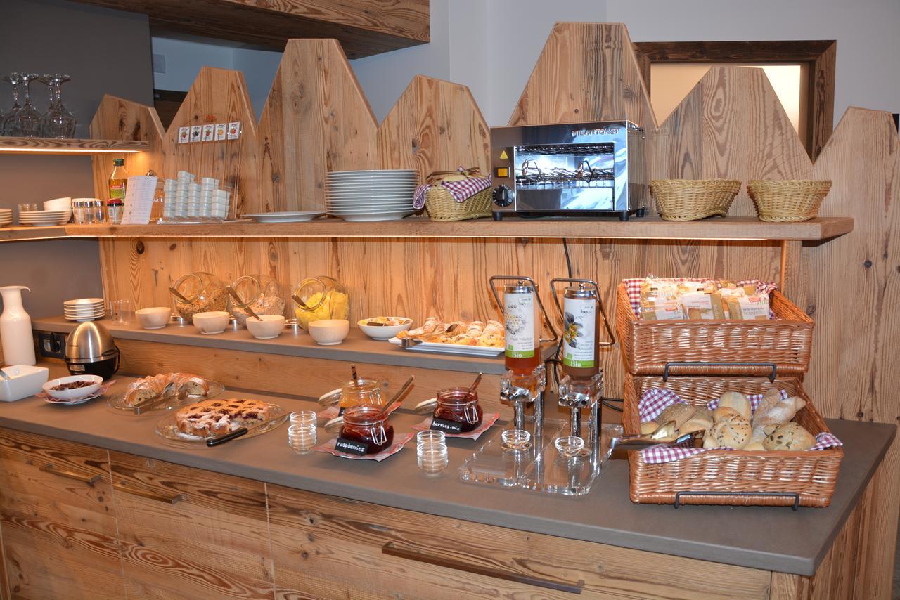 Dolomites B&B - Suites, Apartments And Spa Tesero Bagian luar foto